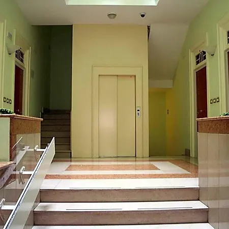 Visa 3* Bari
