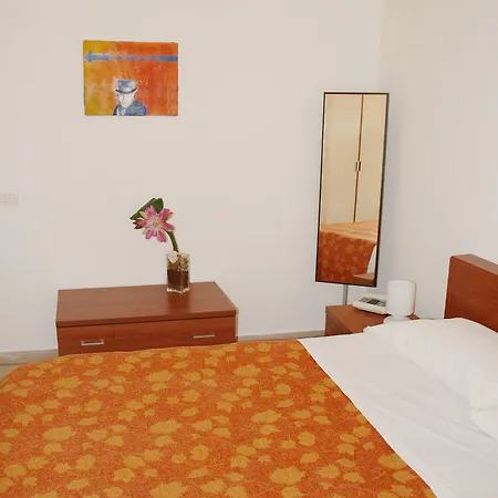 Visa Apartahotel Bari